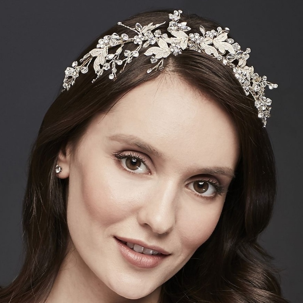 MOLDABLE CRYSTAL EMBELLISHED TIARA.
